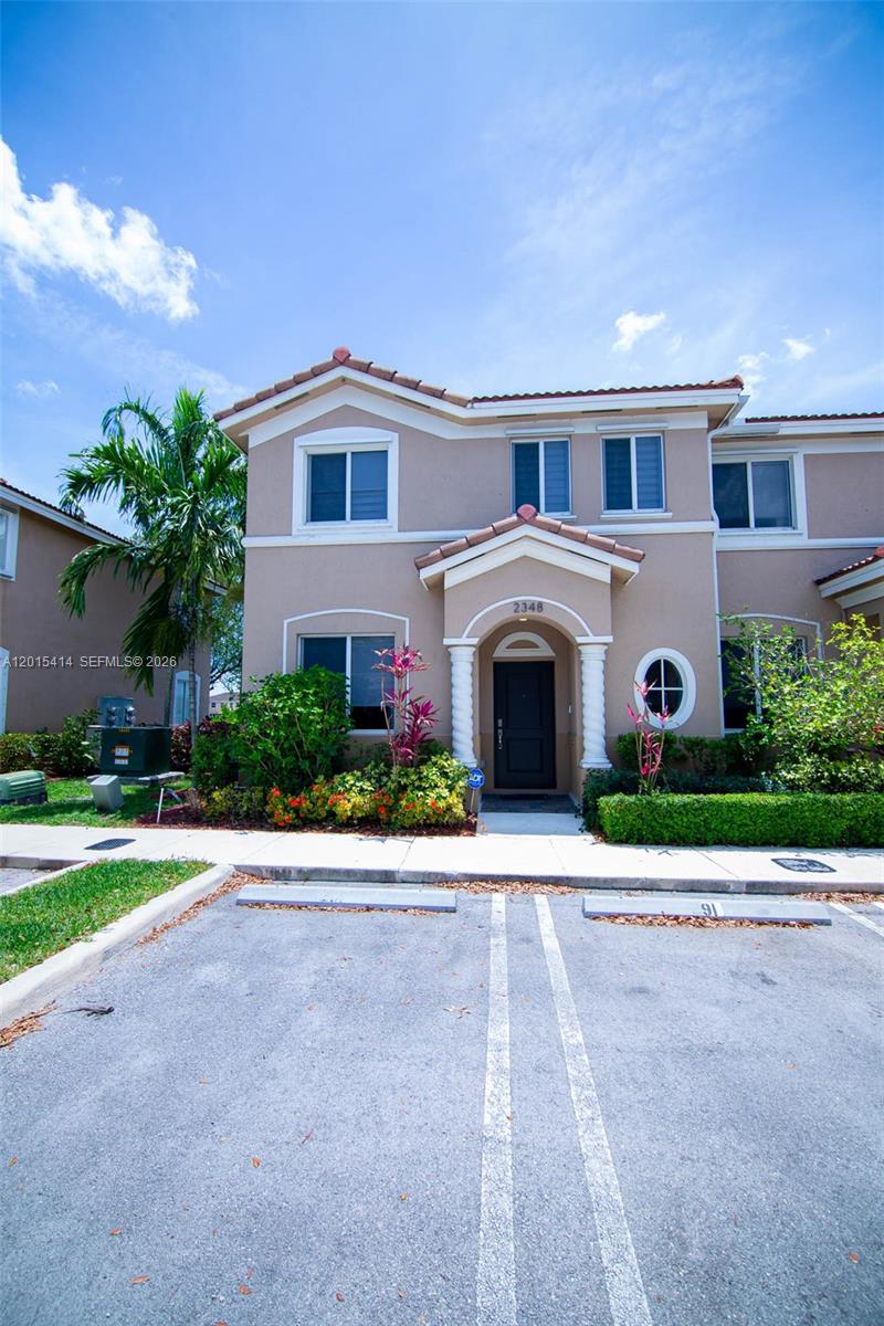 TOWNS AT SEASCAPE - Residential