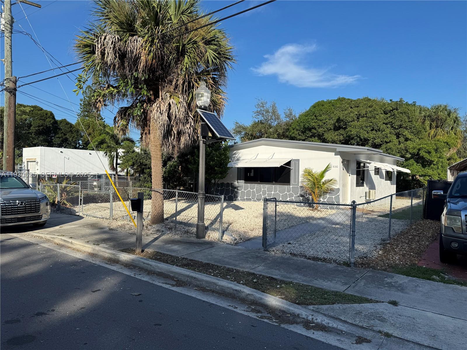 LINCOLN PARK CORR PLAT - Residential