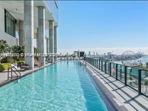 Enjoy breathtaking view of Biscayne Bay and city .Offering a resort-style living experience in vibrant Downtown Miami. This corner unit 2/2 comes fully furnished and equipped with high-end finishes, ready for immediate move-in and to enjoy the luxury lifestyle this exclusive building has to offer. Amenities embrace the Miami lifestyle with a sky lounge, state of the art gym, 132 foot Resort style pool, private lounge areas. Walking distance to Miami's world-class entertainment, arts, shopping, and dining. Short-Term rentals allowed