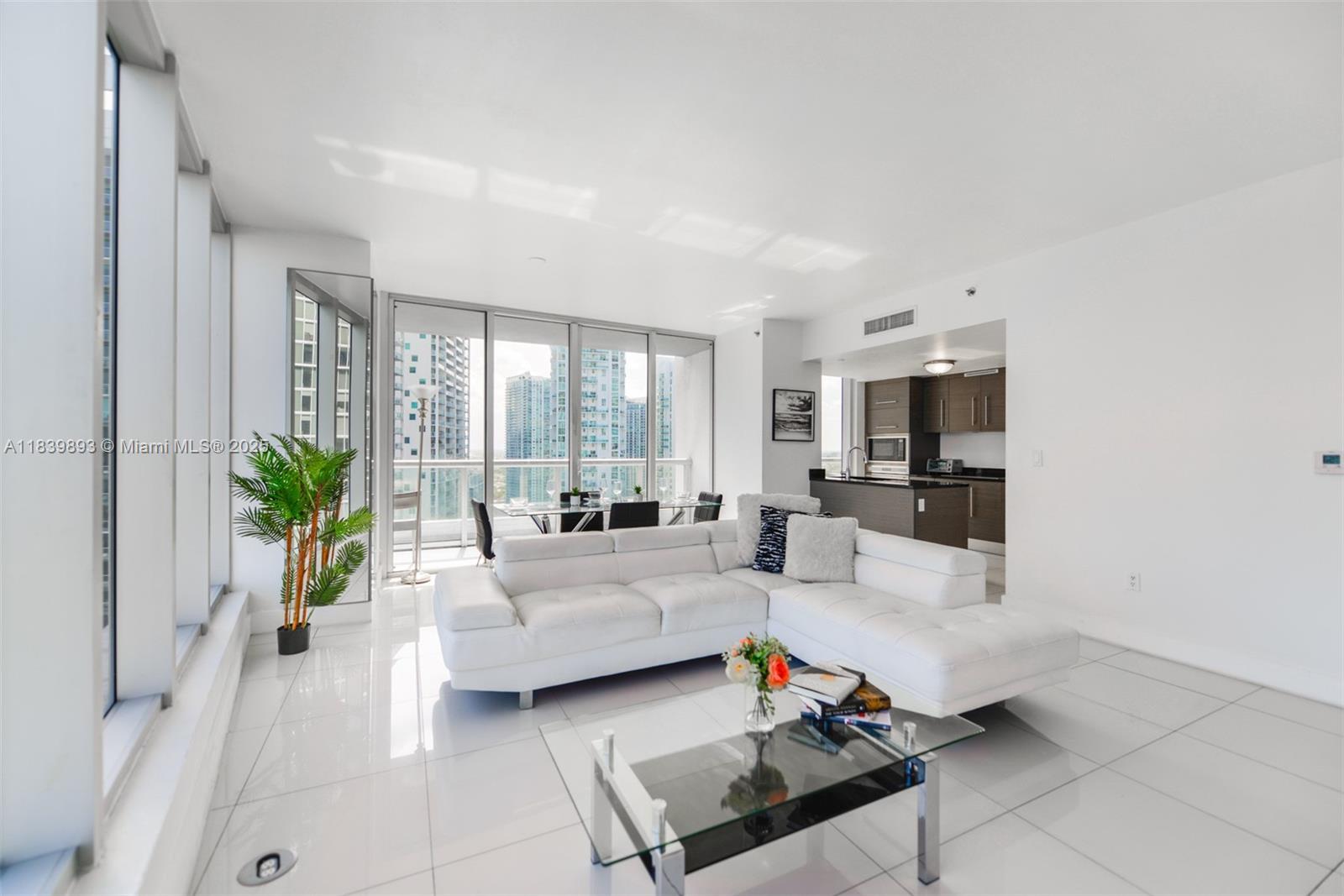 ICON BRICKELL CONDO NO 3 - Residential