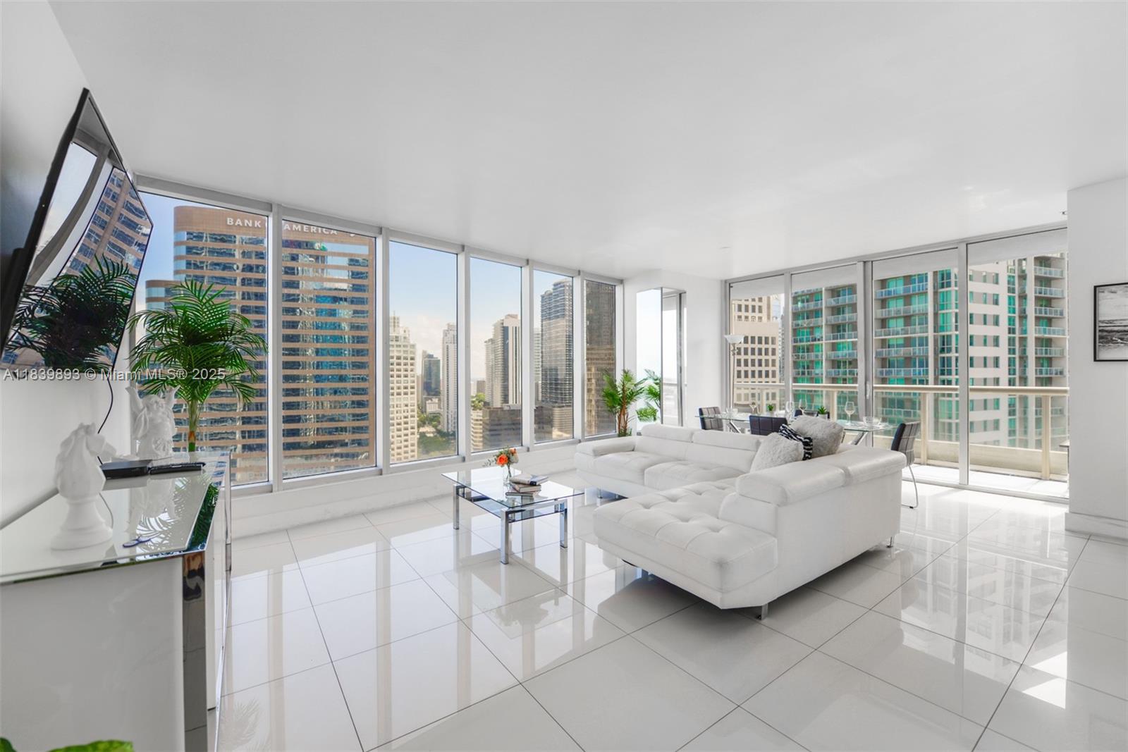 ICON BRICKELL CONDO NO 3 - Residential