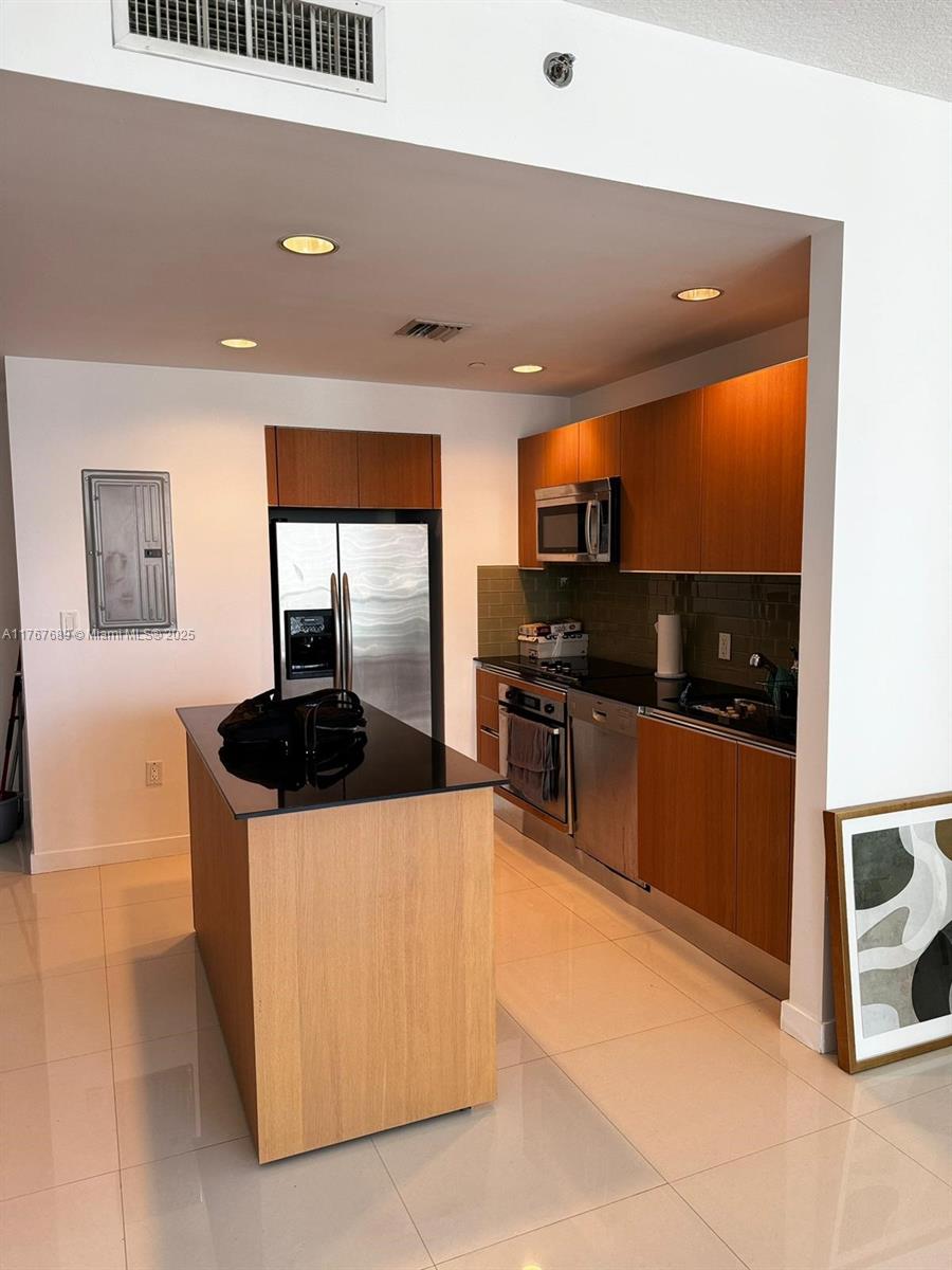 1050 Brickell Ave 2908