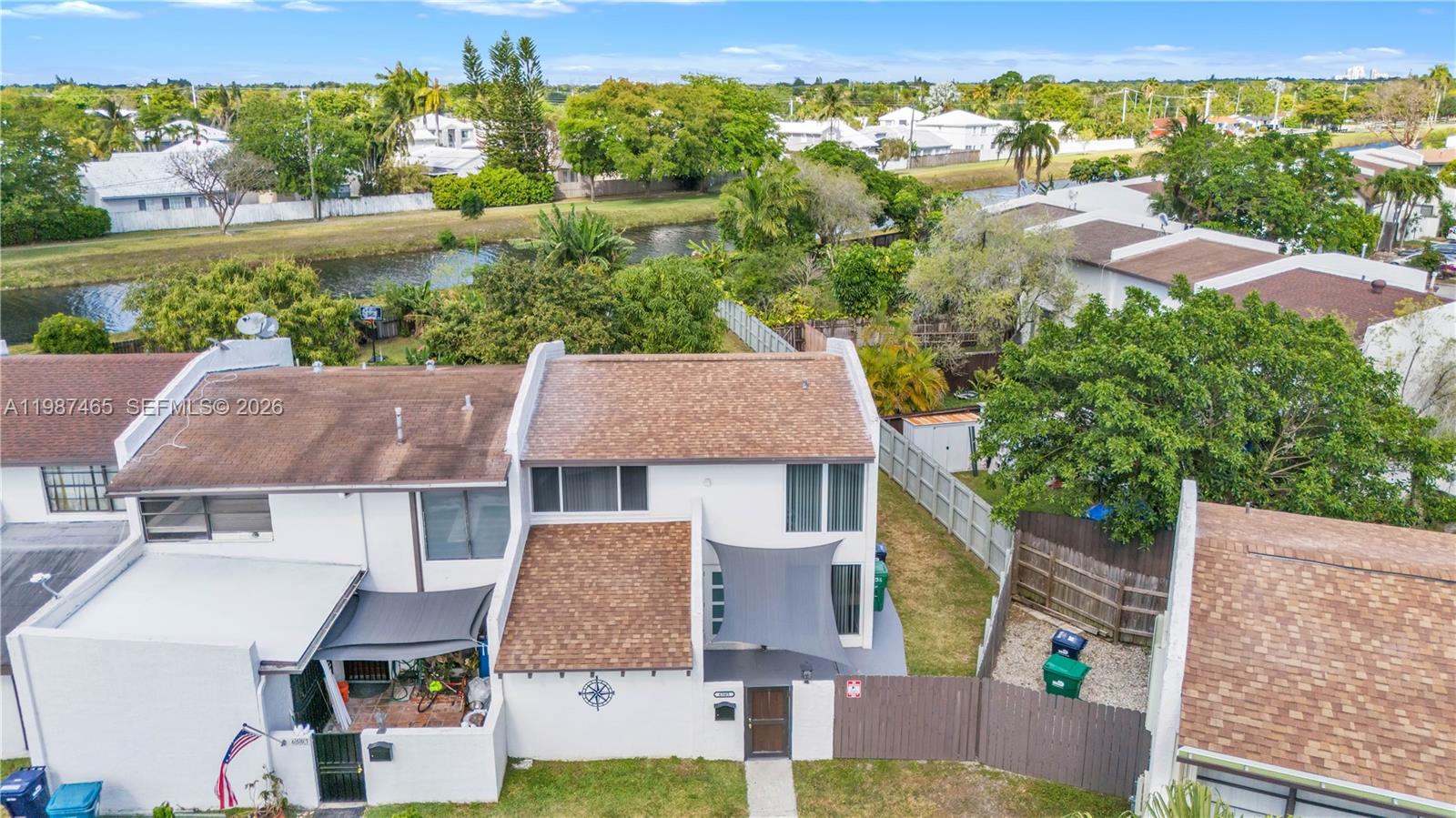 SNAPPER CREEK TOWNHOUSES - Residential Lease