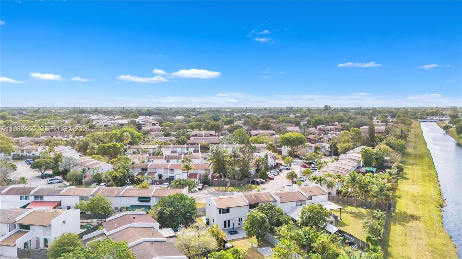 SNAPPER CREEK TOWNHOUSES - Residential Lease