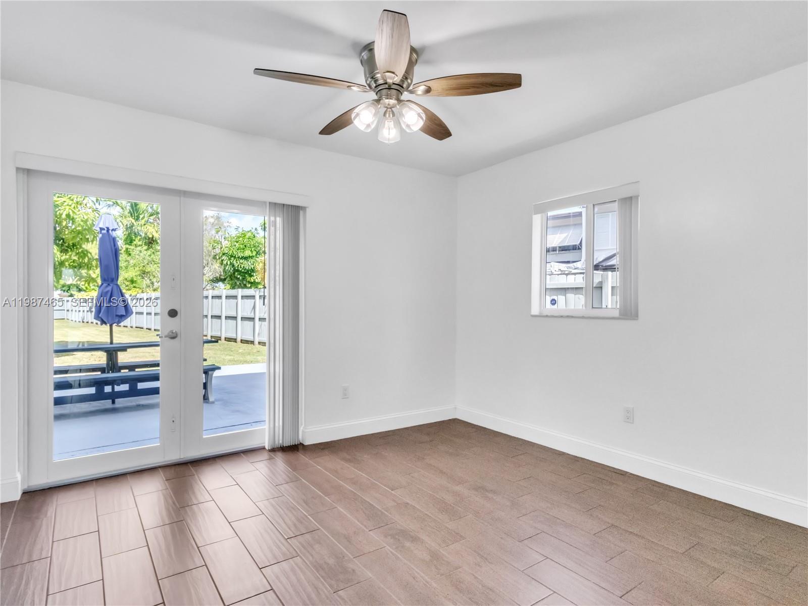 SNAPPER CREEK TOWNHOUSES - Residential Lease