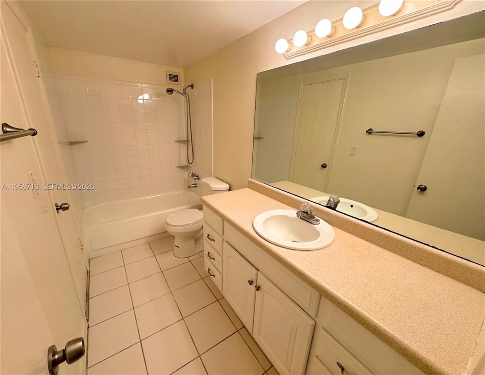 CASTLE APARTMENTS 1 CONDO - Residential Lease