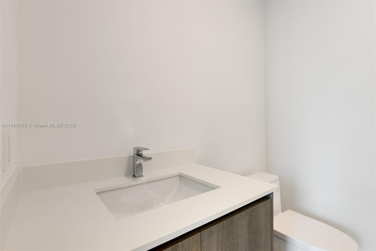 AURORA SUNNY ISLES BEACH - Residential