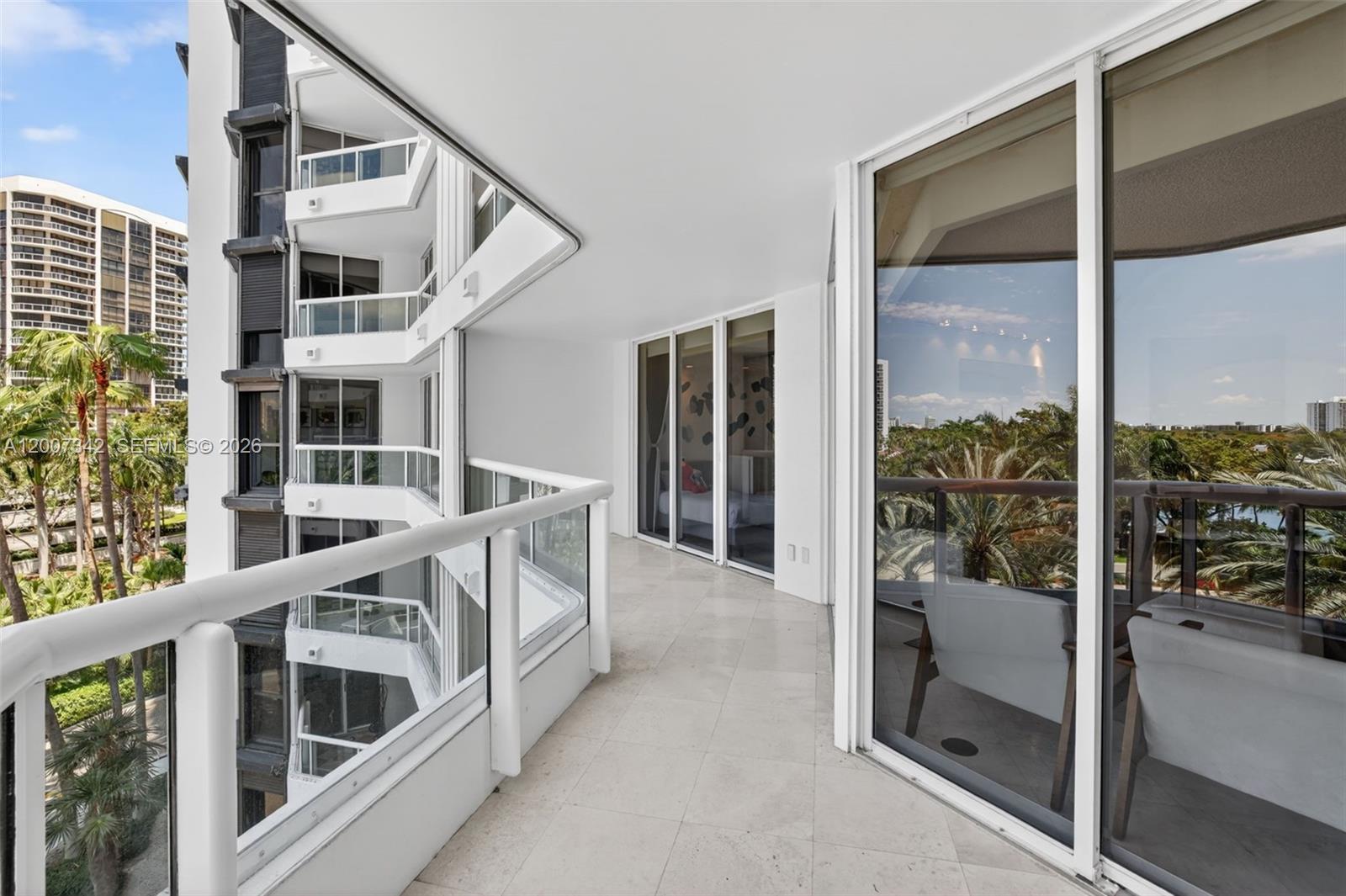 NORTH TOWER AT THE POINT - Residential