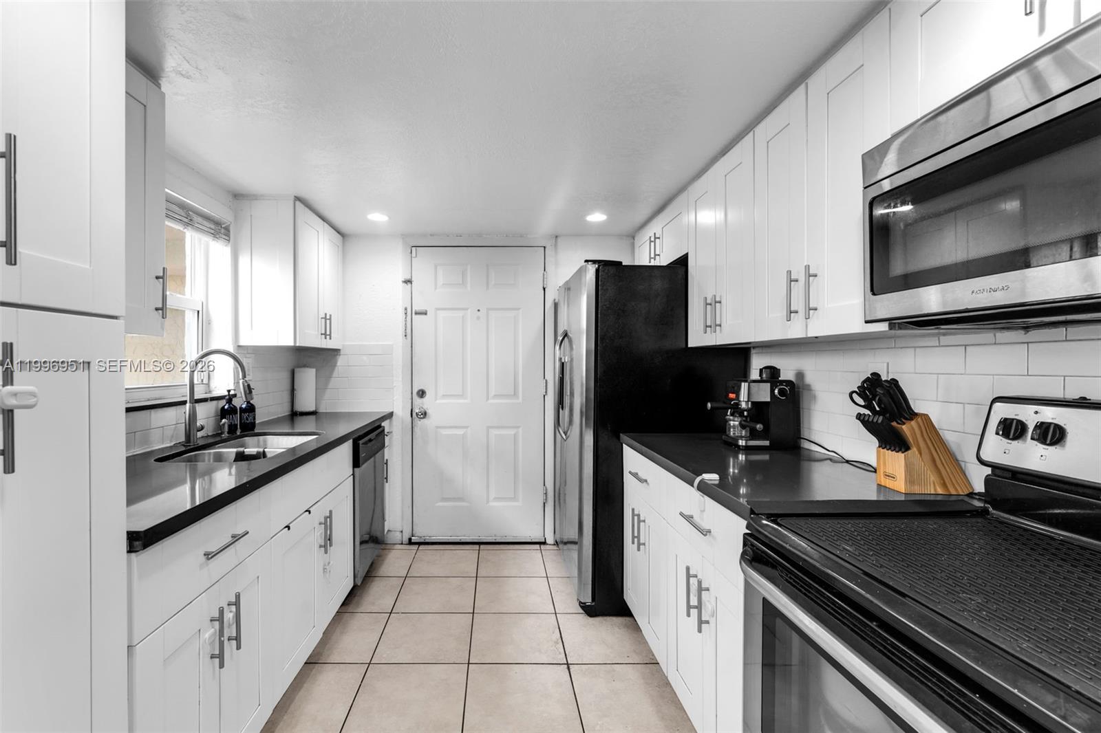 COURTYARDS AT KENDALL CON - Residential