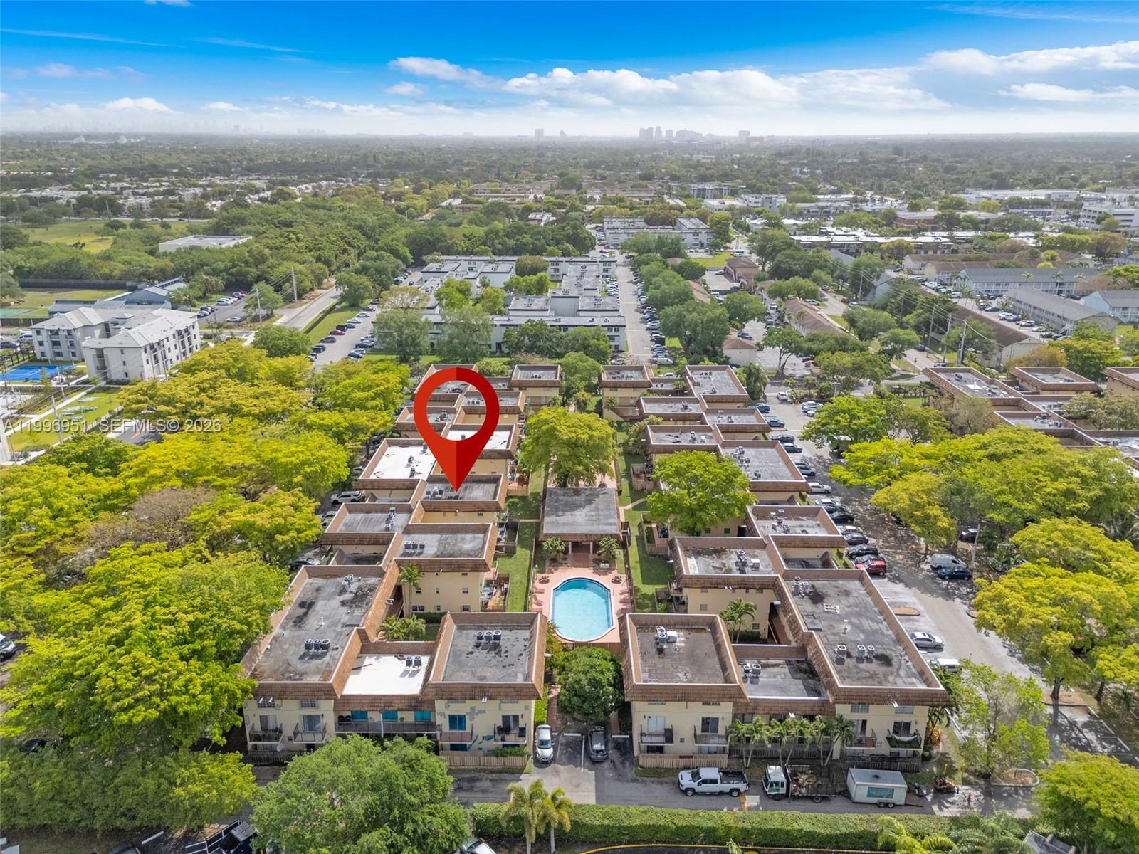 COURTYARDS AT KENDALL CON - Residential