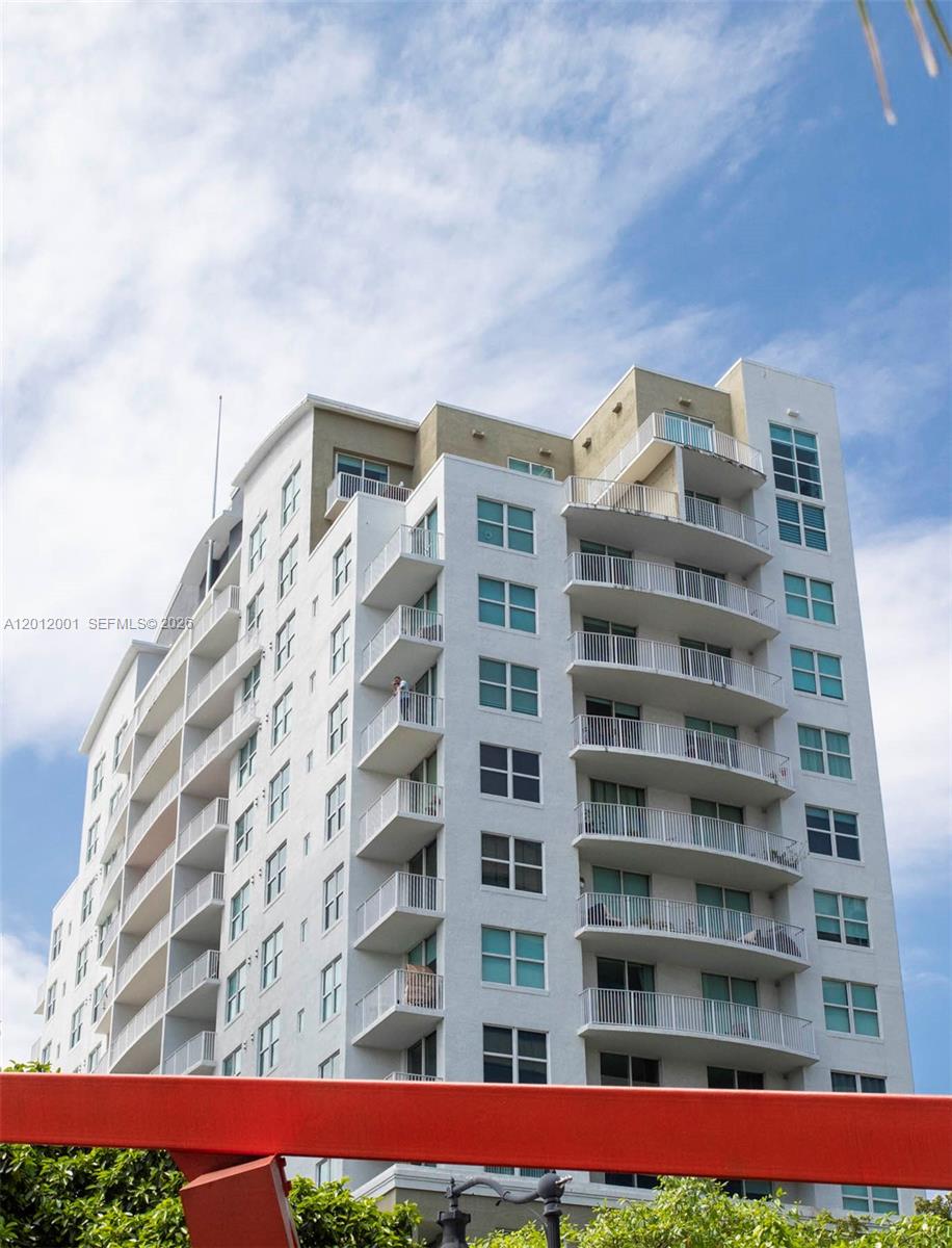 MIDTOWN LOFTS CONDO - Residential Lease