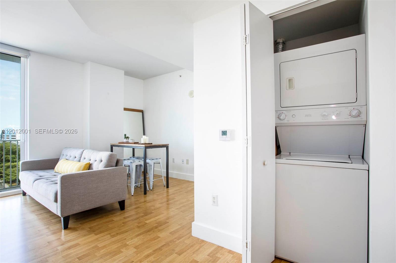 MIDTOWN LOFTS CONDO - Residential Lease