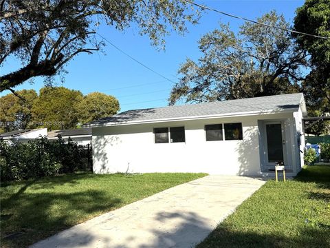 6091 SW 64th Ter South Miami FL 33143