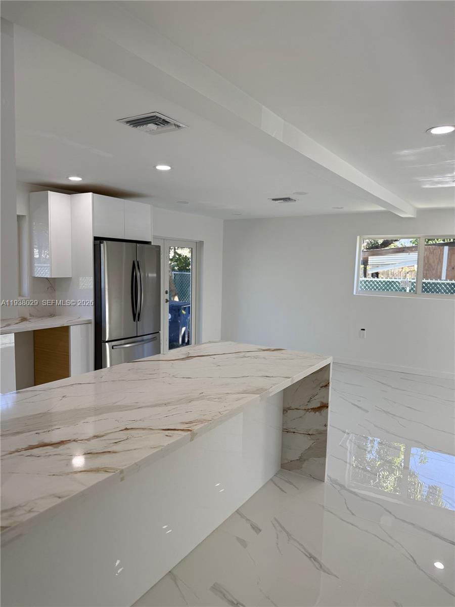 UNIVERSITY GDNS SUB NO  4 - Residential