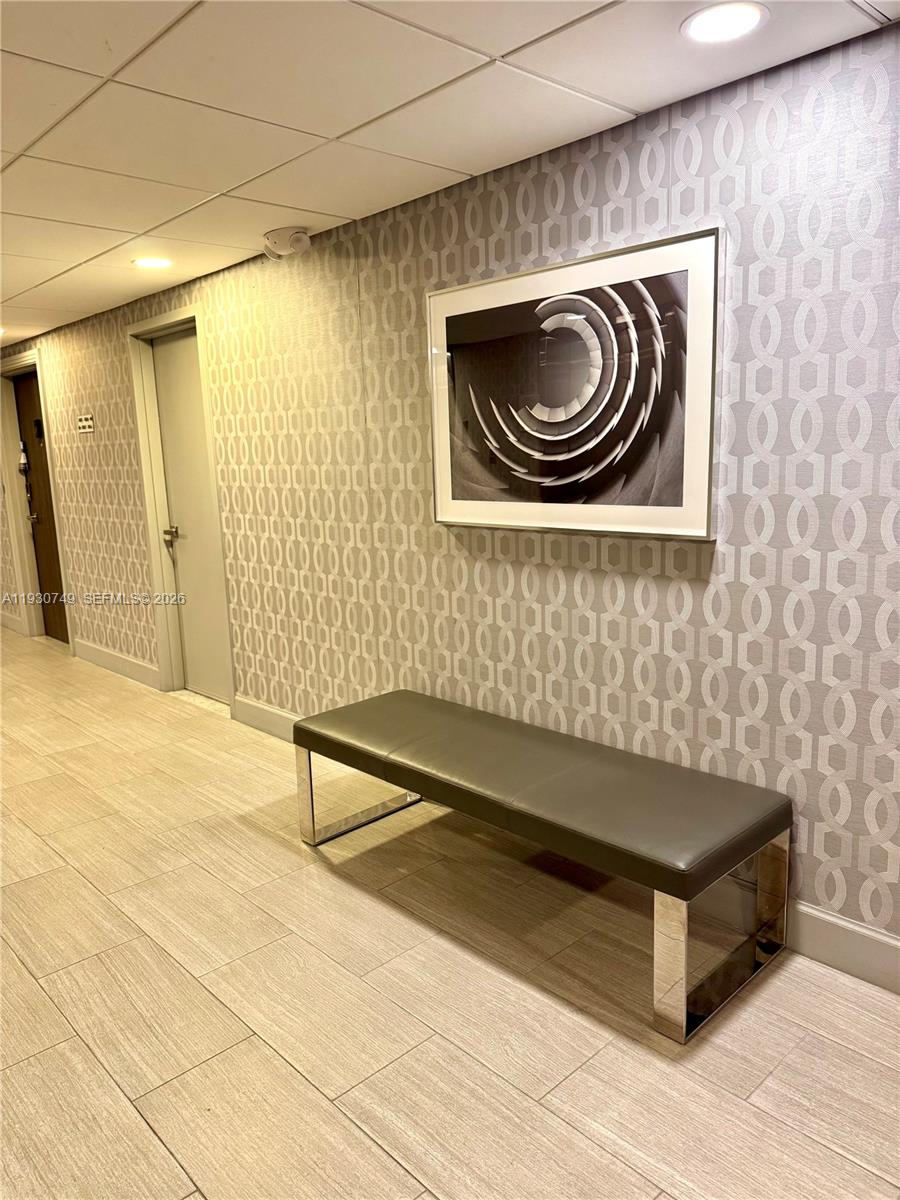 ARLEN HOUSE CONDO - Residential