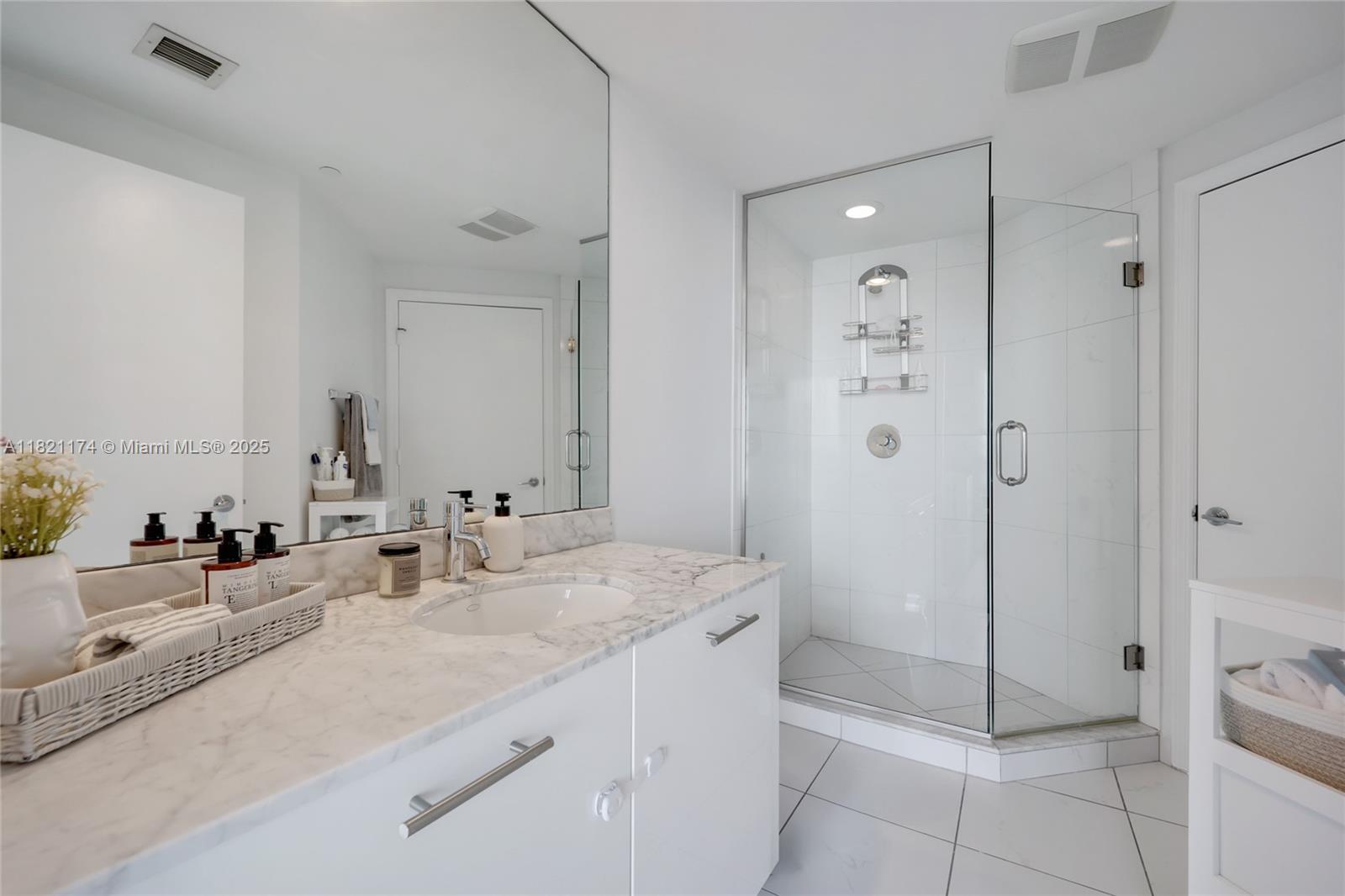 55 Se 6th St 1901, Miami, Broward County, Florida - 2 Bedrooms  
2 Bathrooms - 