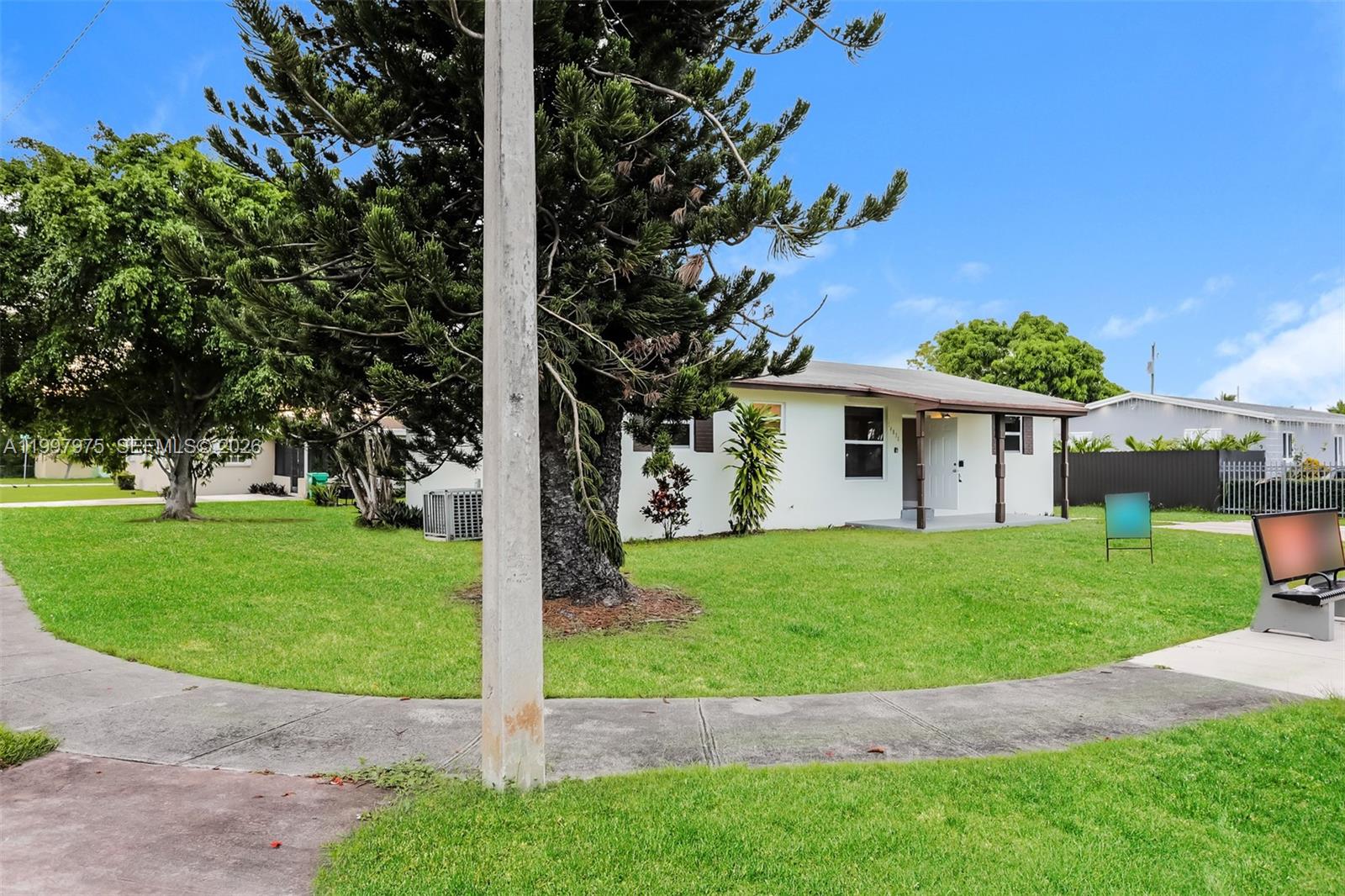 RICHMOND HGTS ESTS 3RD AD - Residential Lease