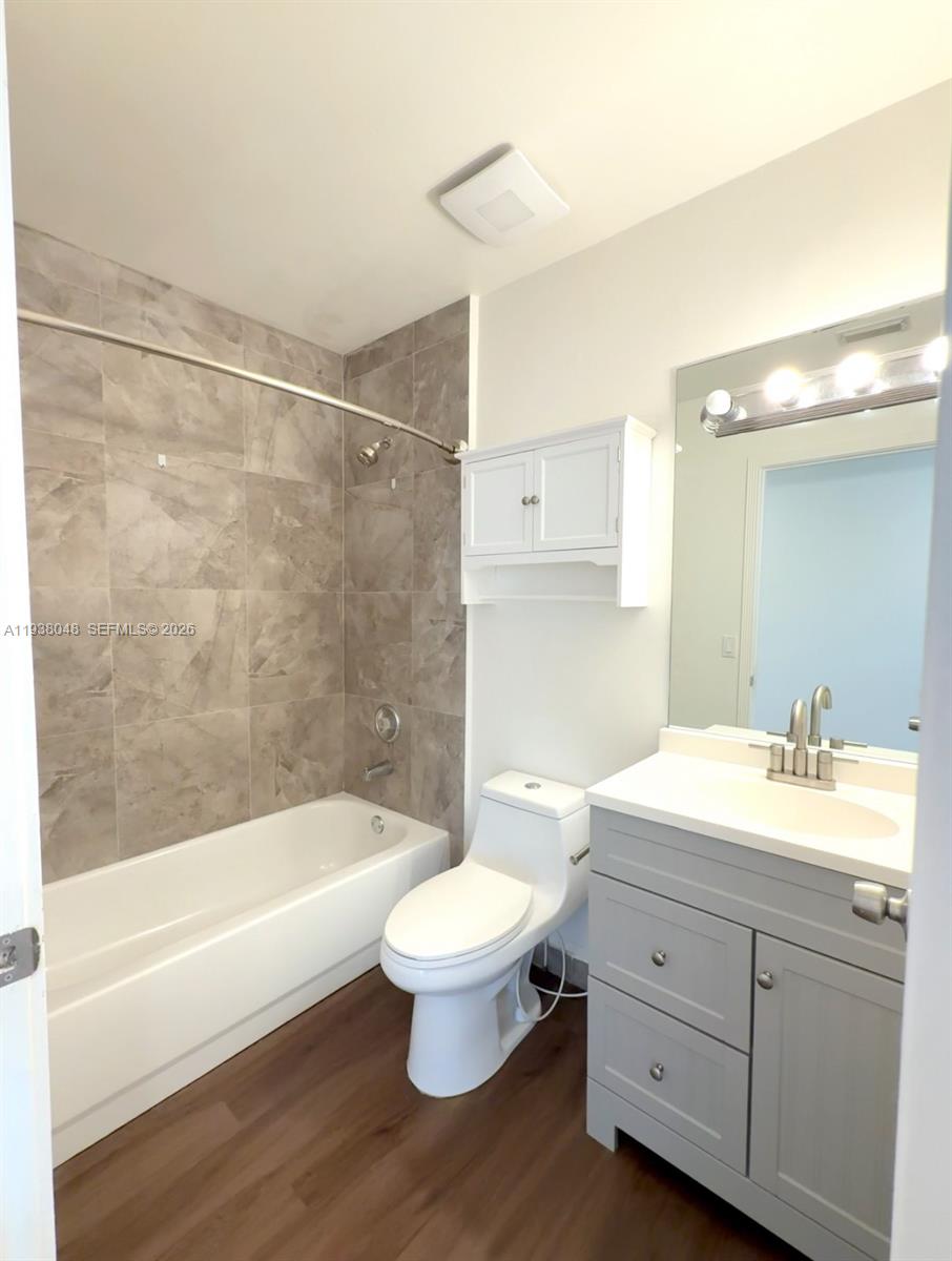 REPLAT OF PORTION OF M P - Residential