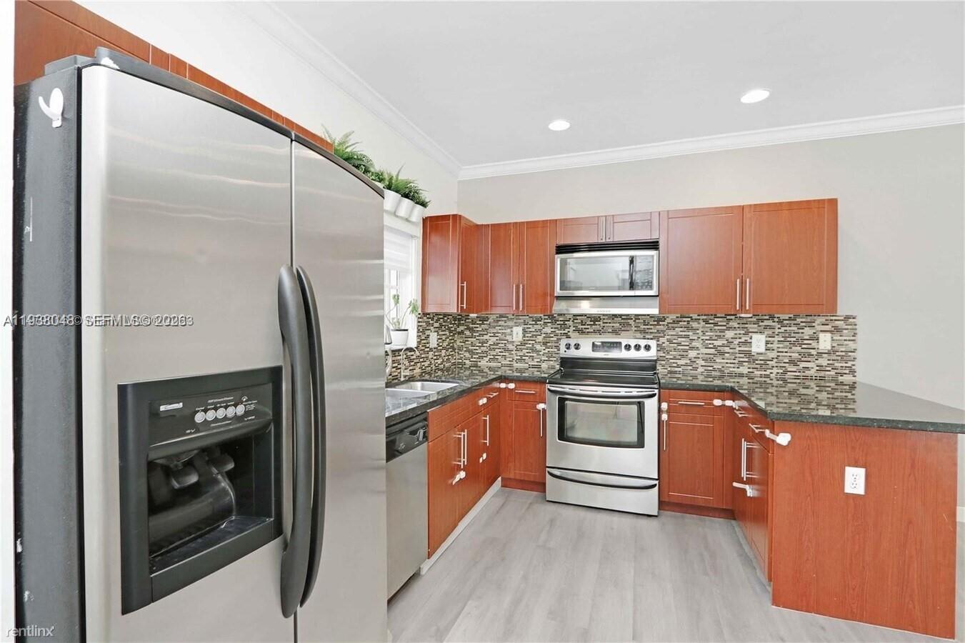 REPLAT OF PORTION OF M P - Residential