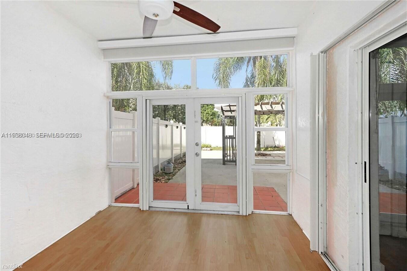 REPLAT OF PORTION OF M P - Residential