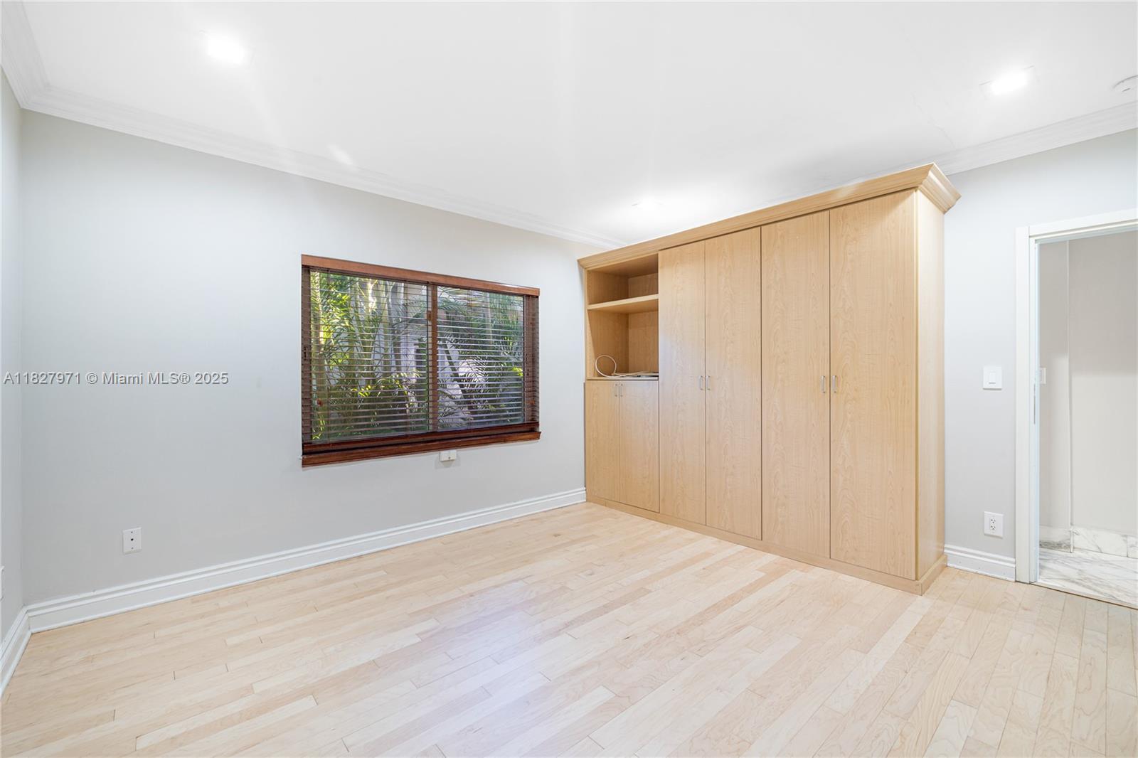 BISCAYNE POINT - Residential