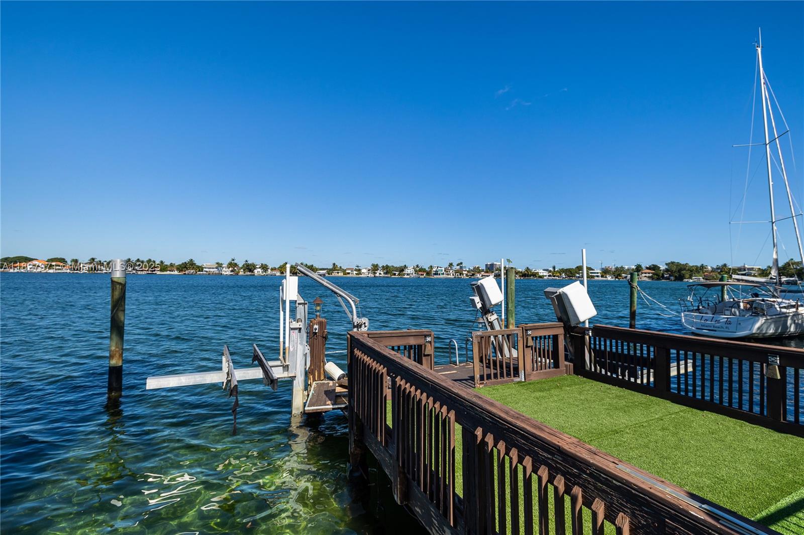 BISCAYNE POINT - Residential