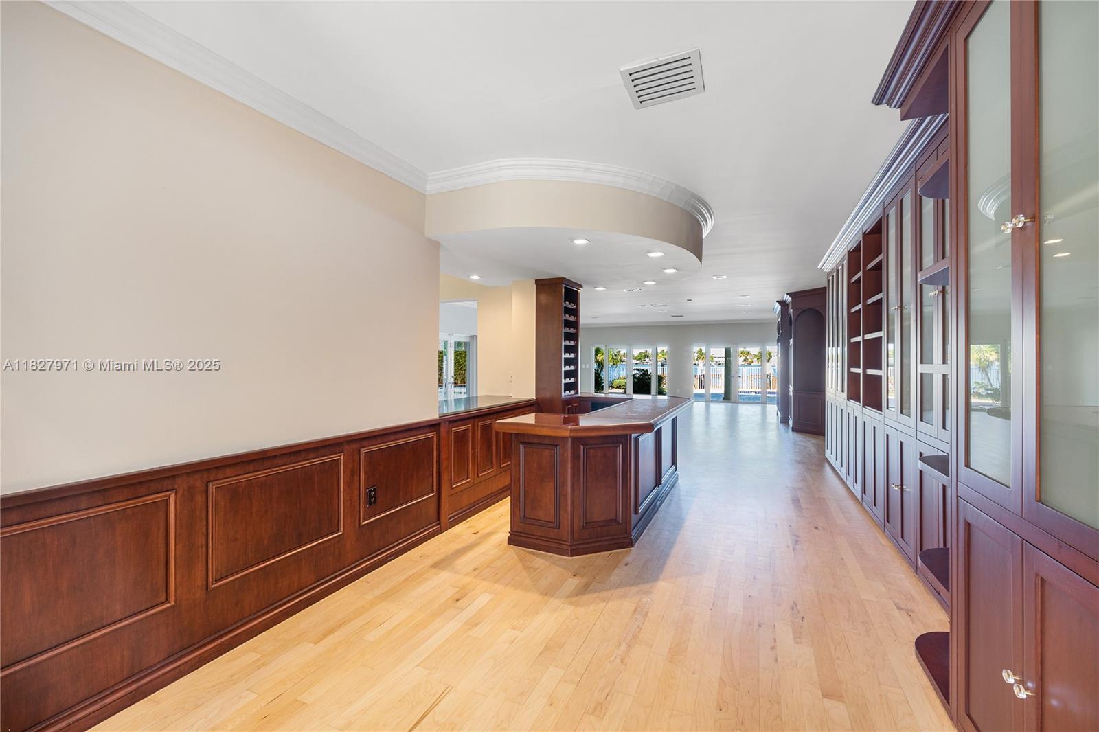 BISCAYNE POINT - Residential