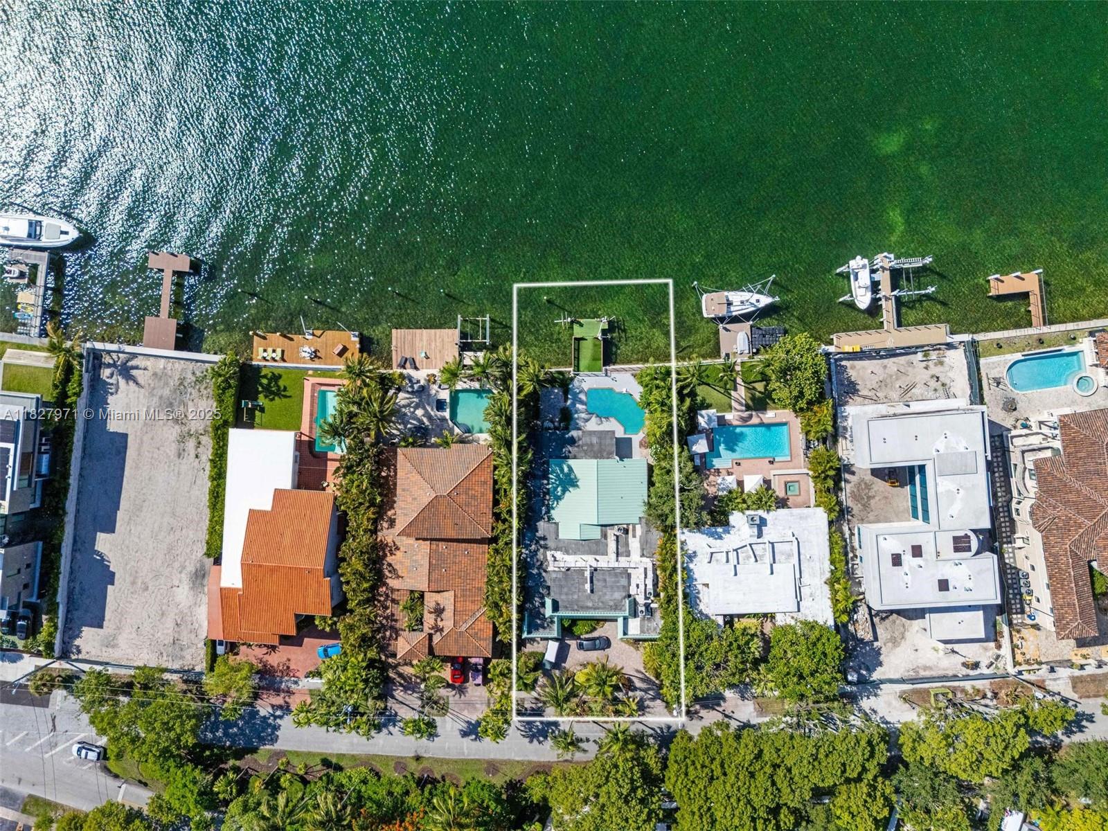 1375 N Biscayne Point Rd