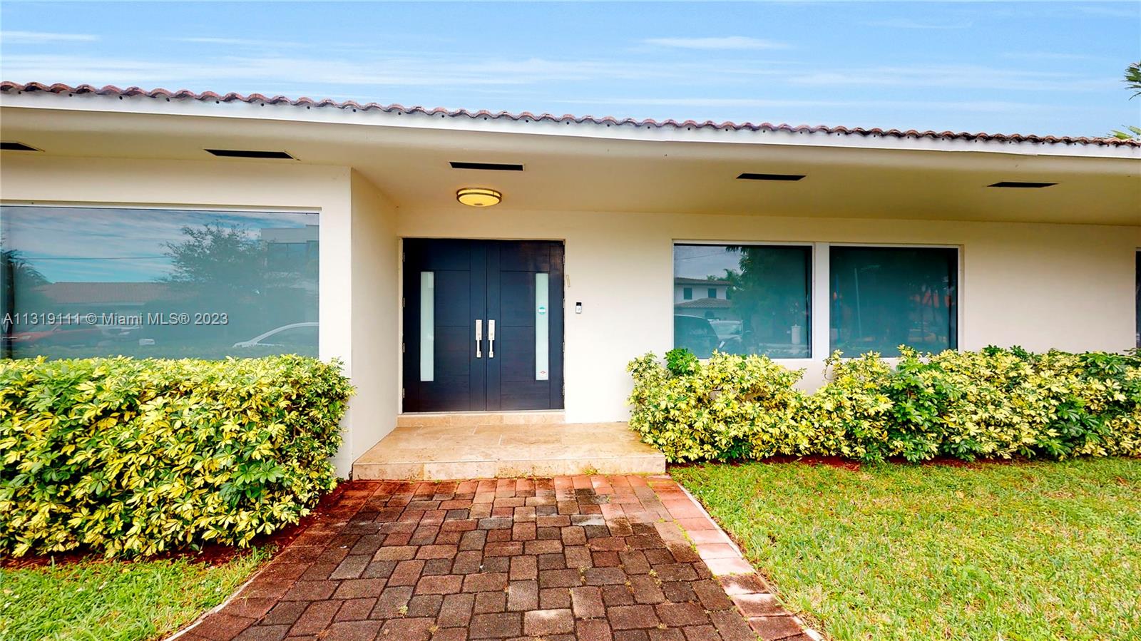 EASTERN SHORES - Residential