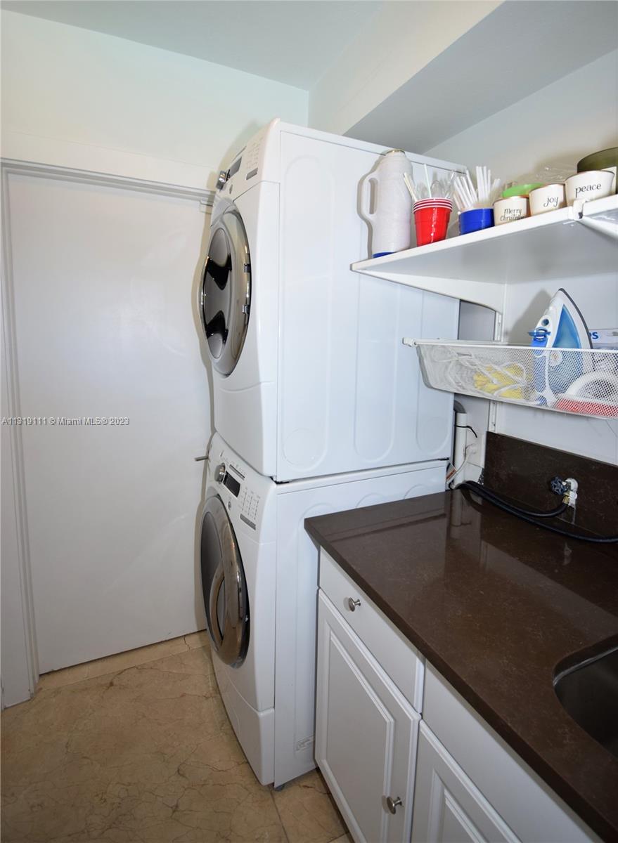 EASTERN SHORES - Residential