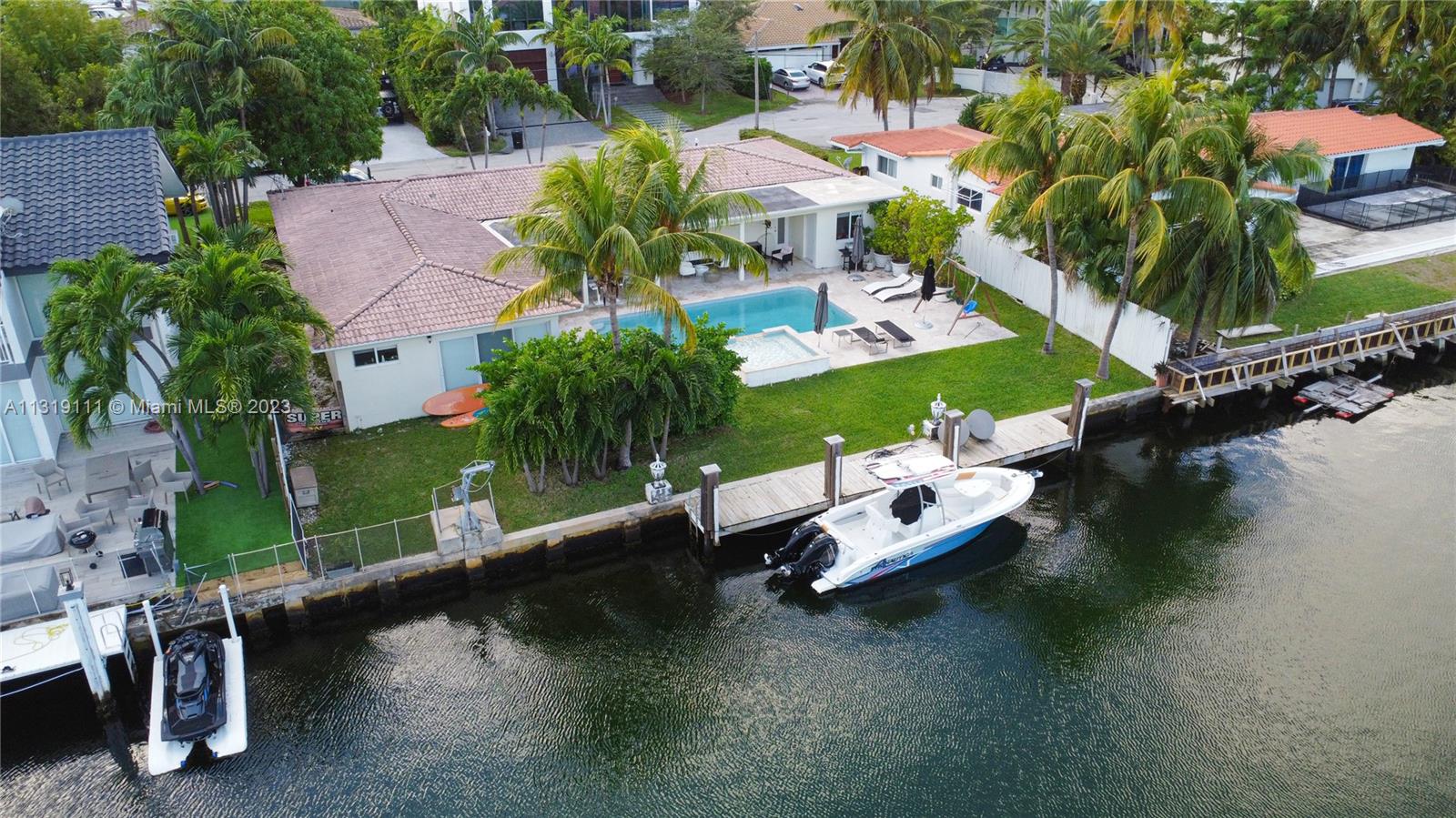 EASTERN SHORES - Residential