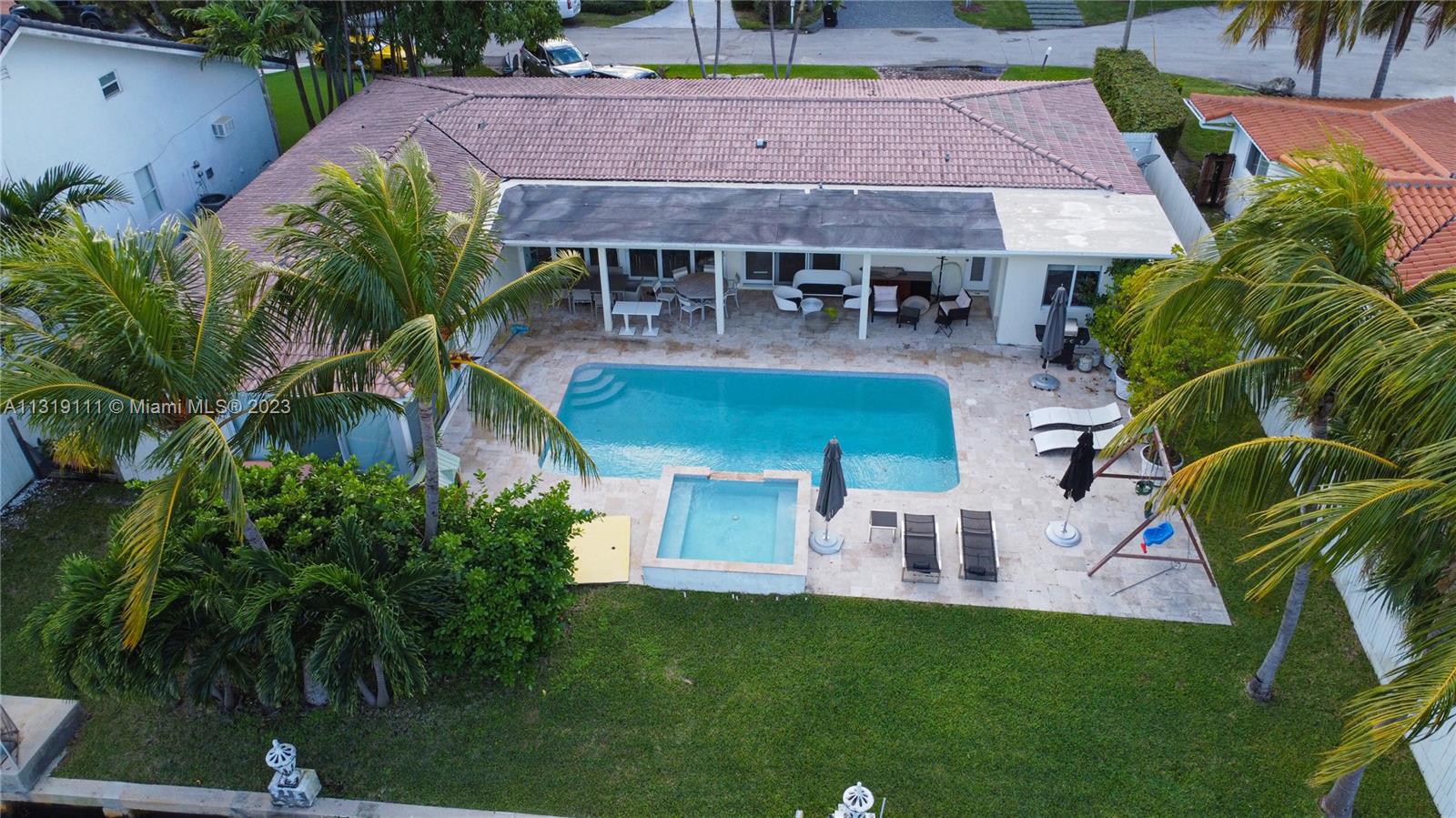 EASTERN SHORES - Residential