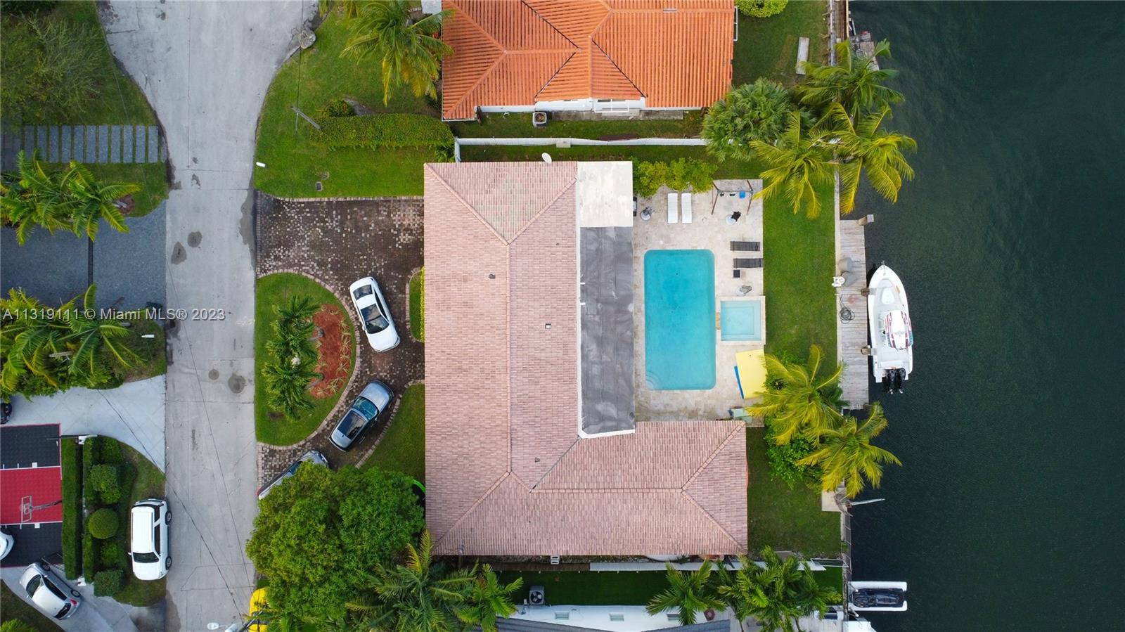 EASTERN SHORES - Residential