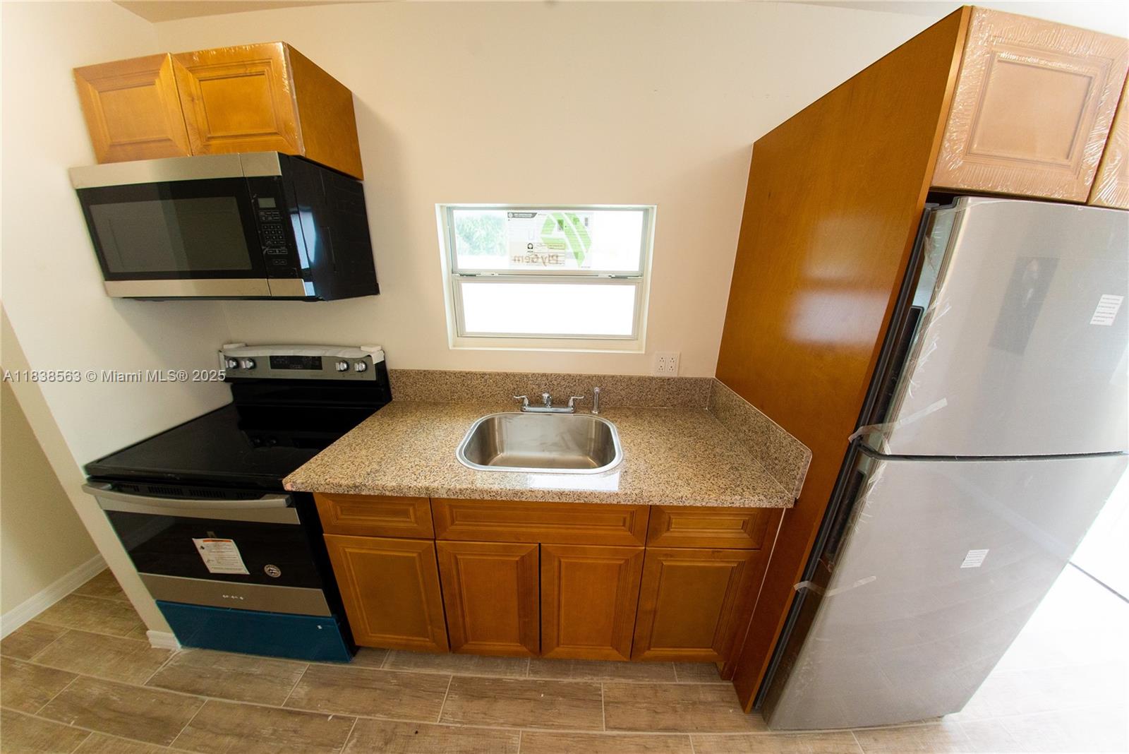 Modest Limited Space 2 Bedroom 1 Bathroom. Private Yard. Remodeled like New. W/D Hook up. 10 Minutes from i95. Duplex on Single Family Home lot. Good Credit 700+ is a MUST and Clean Background. Looking for long term tenants. No Short-Term Rentals Allowed. Pet Allowed with $500 Non-Refundable Pet Deposit. Light & Water is $150.
