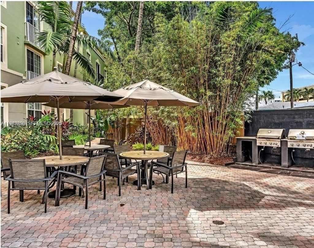 Photo of 1919 Van Buren St #111A, Hollywood, FL 33020 (MLS # A11987896)