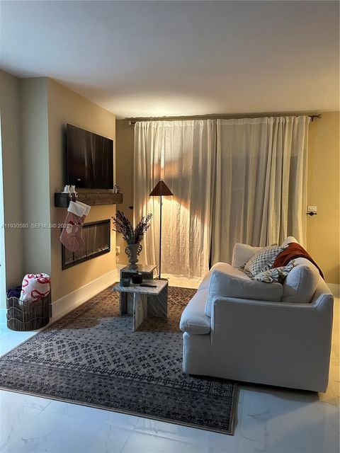 10750 SW 43rd Ln Miami FL 33165