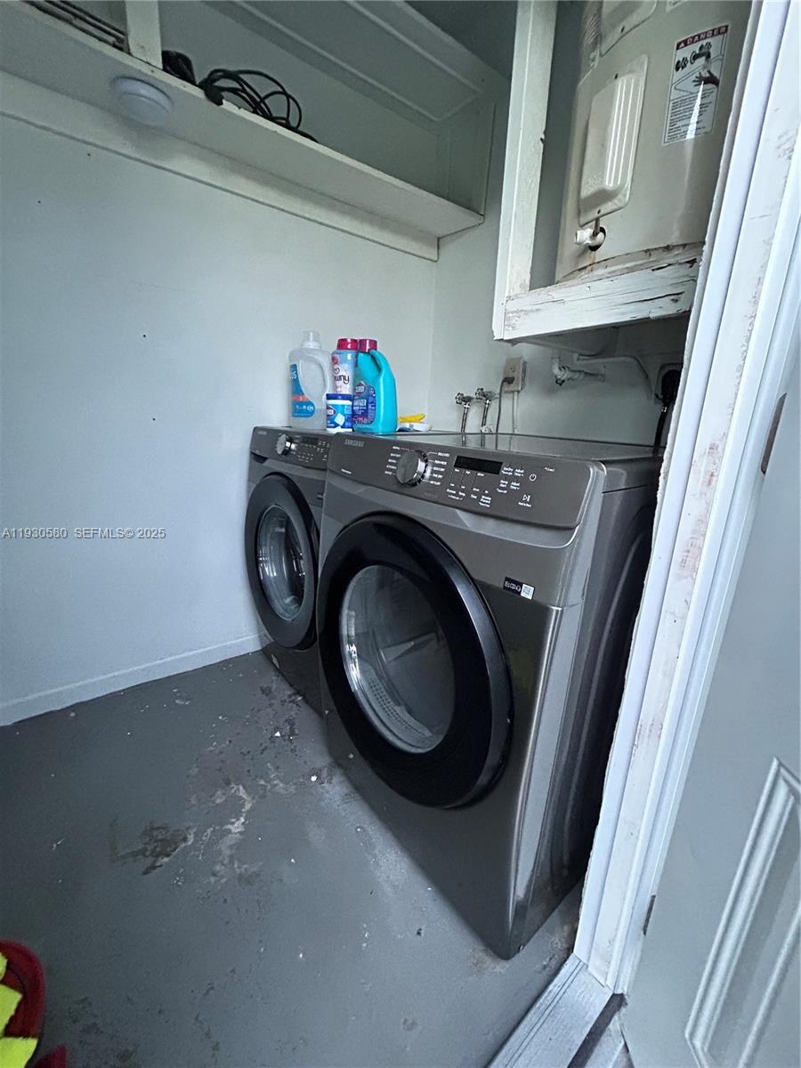 WESTWOOD LAKE 3RD ADDN - Residential