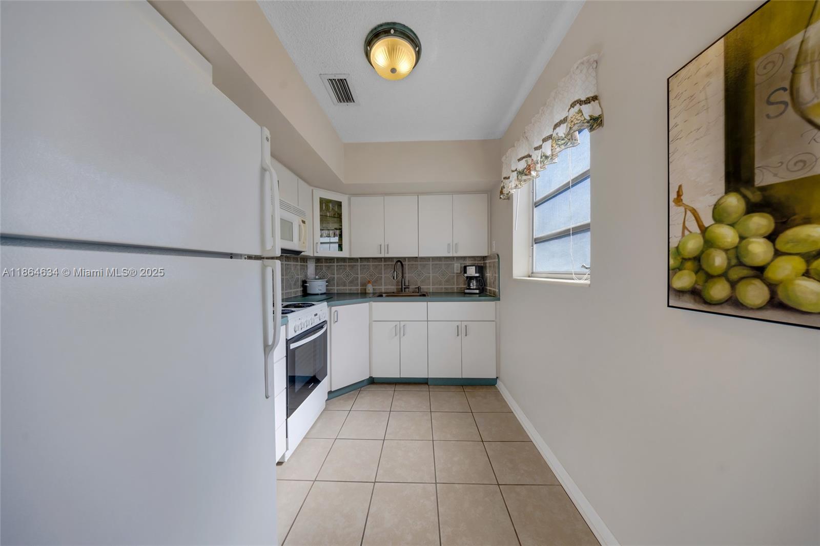 GOLDEN TOWERS NO 2 INC - - Residential