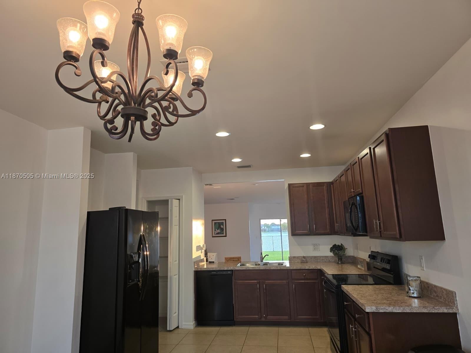 CALOOSA LAKES PH I - Residential