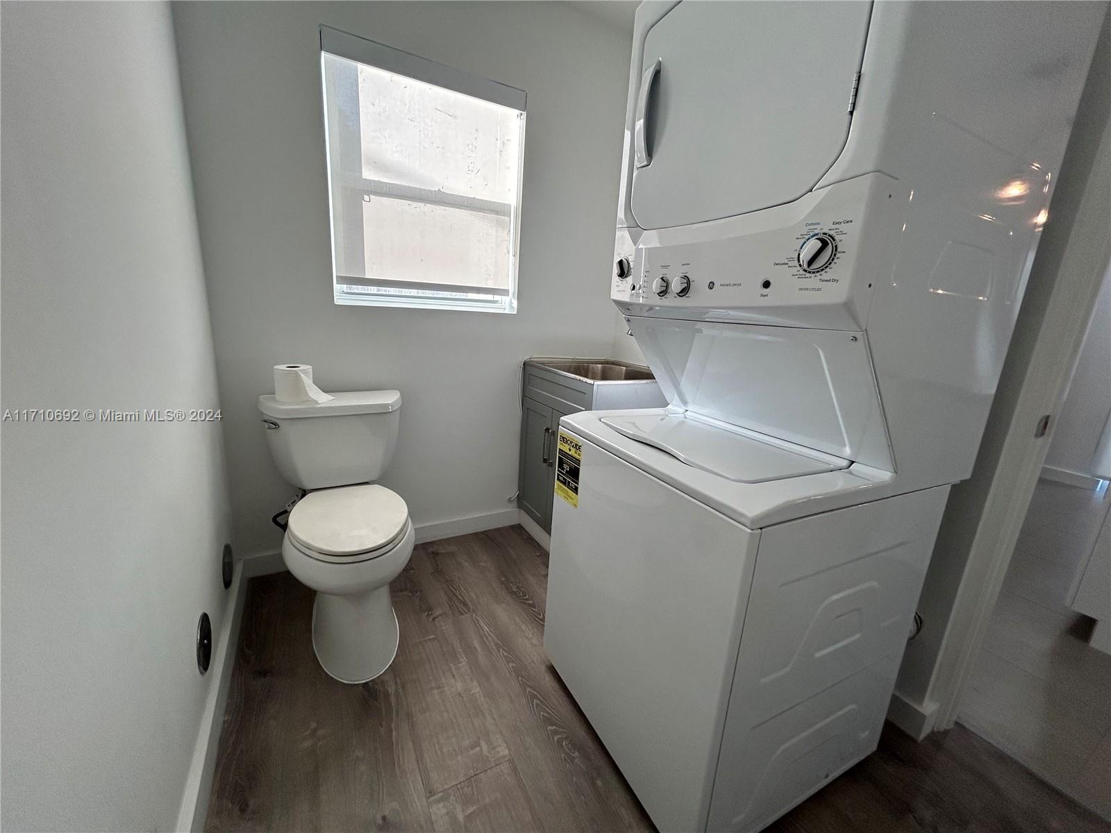 WEST PERRINE HOMES - Residential Lease