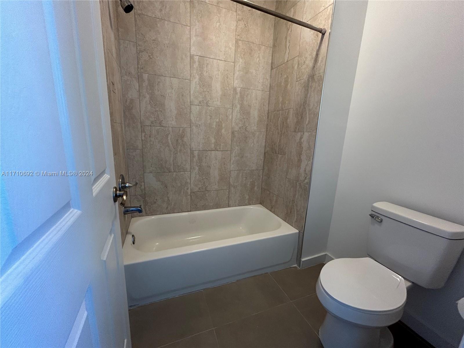 WEST PERRINE HOMES - Residential Lease