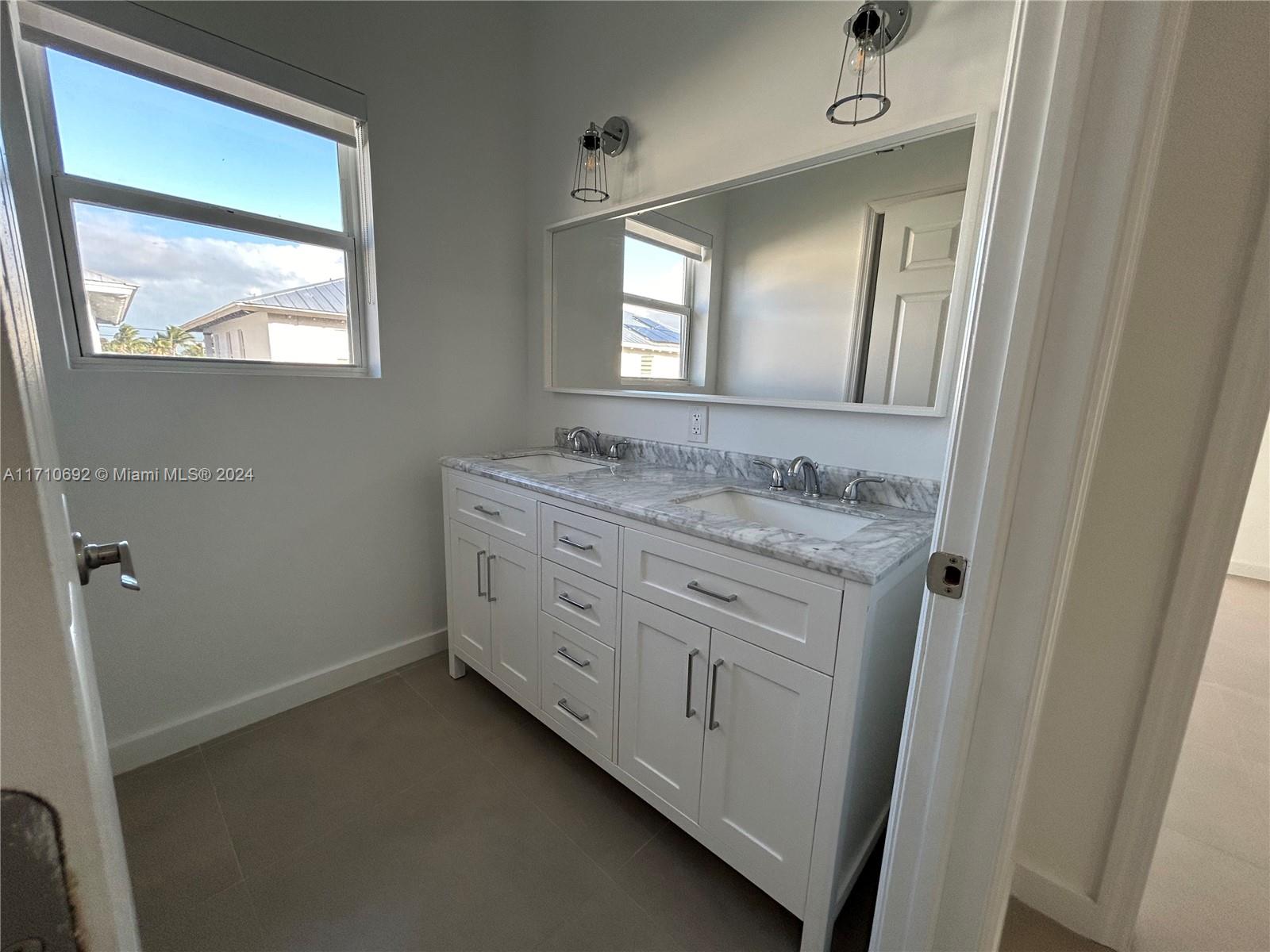 WEST PERRINE HOMES - Residential Lease