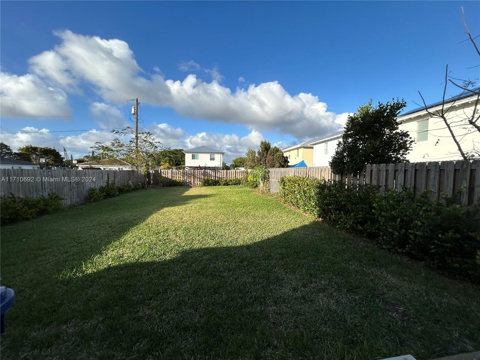 WEST PERRINE HOMES - Residential Lease