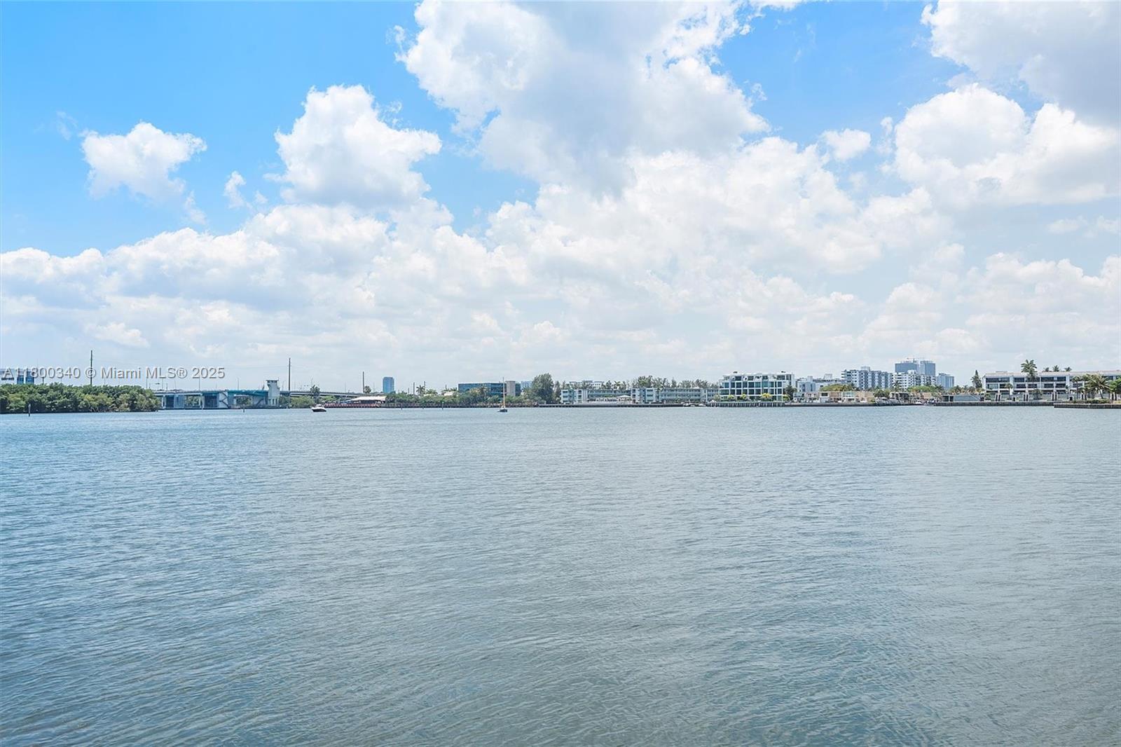 PORTO BELLAGIO CONDO - Residential