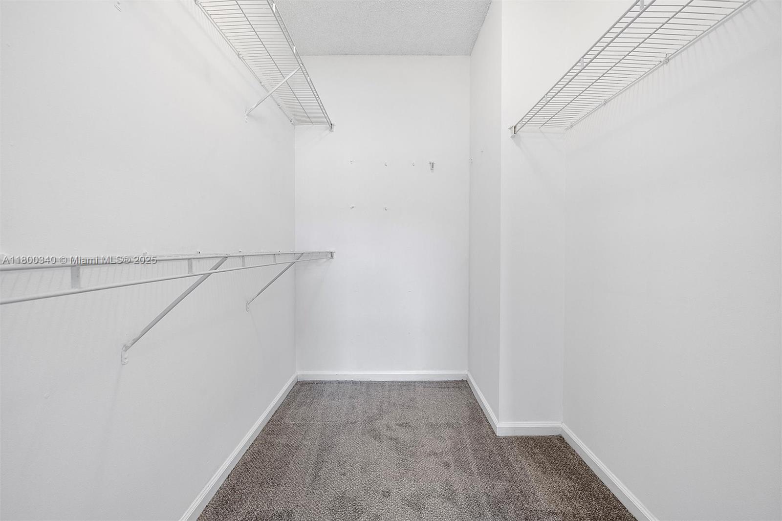 PORTO BELLAGIO CONDO - Residential