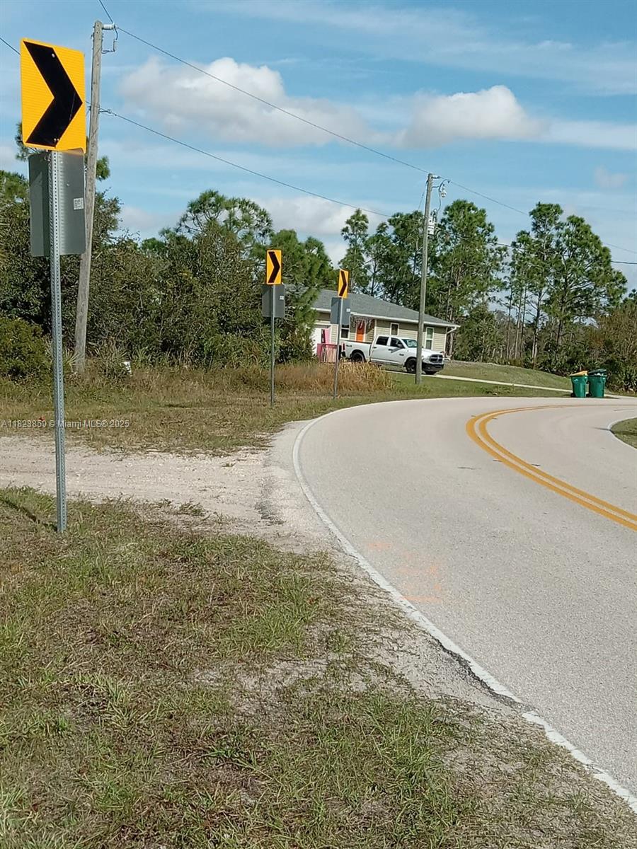 TROP G A UN 6 BLK81 LT 9 2 - Land