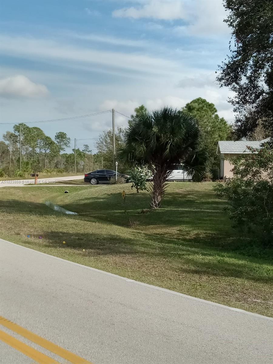 TROP G A UN 6 BLK81 LT 9 2 - Land