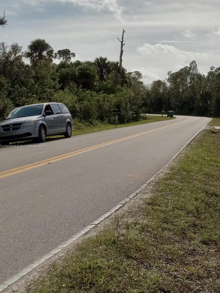 TROP G A UN 6 BLK81 LT 9 2 - Land