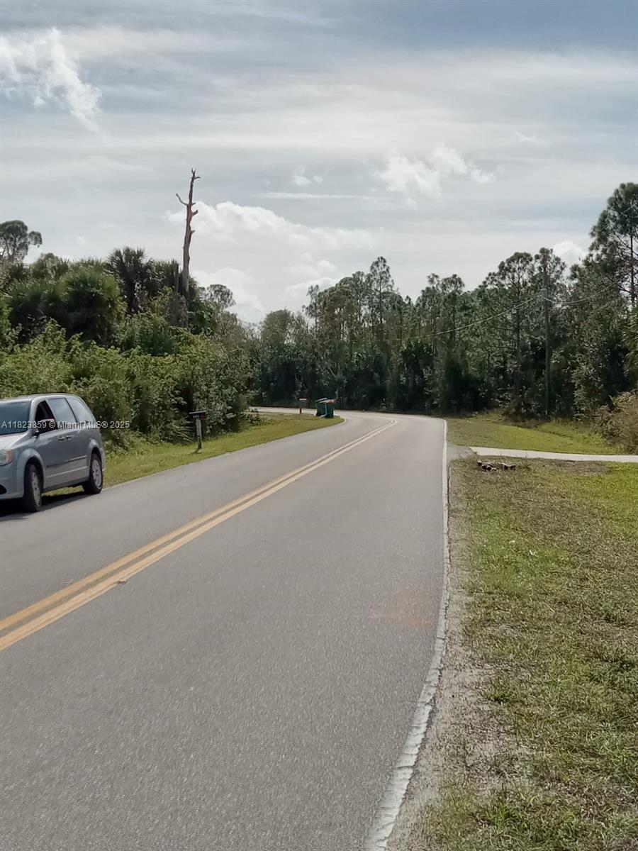 TROP G A UN 6 BLK81 LT 9 2 - Land