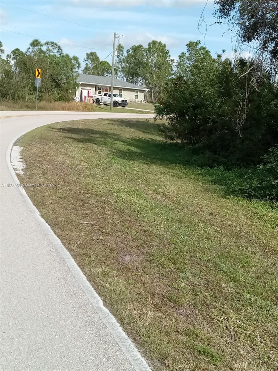 TROP G A UN 6 BLK81 LT 9 2 - Land